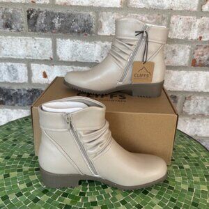 Cliffs by White Mountain Booties - Durbon LT TAUPE/SMOOTH 7 Wide